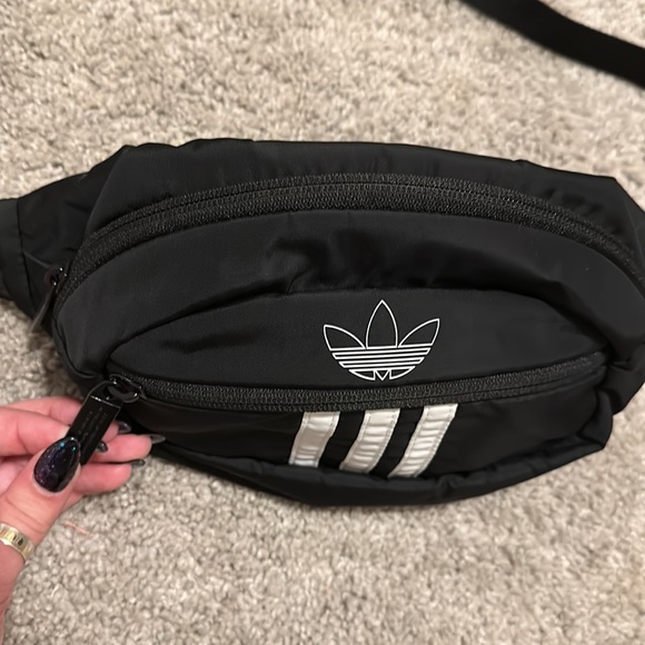 Adidas Fanny Pack - Picture 4 of 5